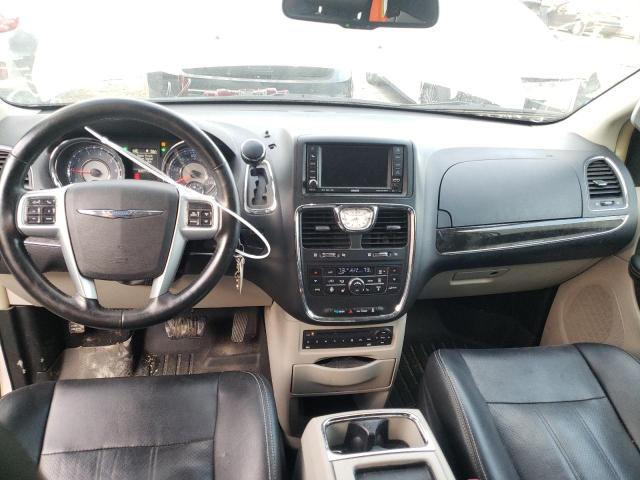 2A4RR8DG1BR704875 - 2011 CHRYSLER TOWN & COU TOURING L WHITE photo 8