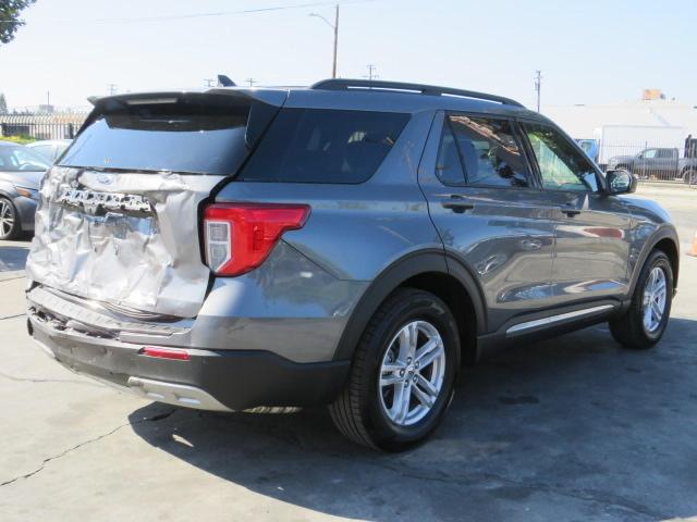 1FMSK7DH9PGA59959 - 2023 FORD EXPLORER XLT GRAY photo 4