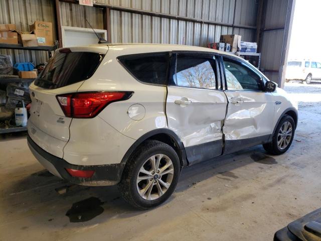 1FMCU9GD6KUB32184 - 2019 FORD ESCAPE SE WHITE photo 3