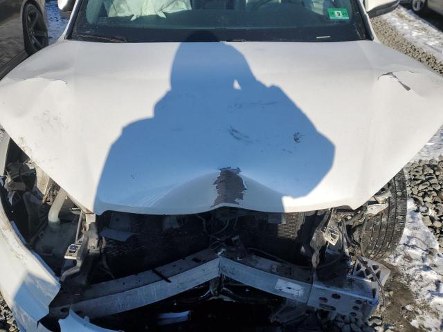 5TDJKRFHXFS077898 - 2015 TOYOTA HIGHLANDER XLE WHITE photo 11