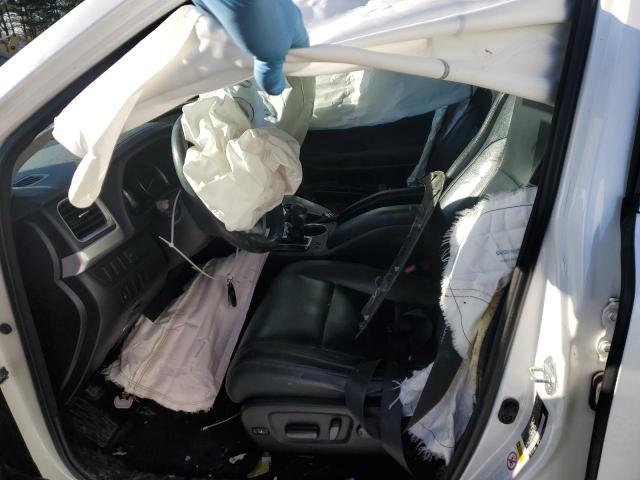 5TDJKRFHXFS077898 - 2015 TOYOTA HIGHLANDER XLE WHITE photo 7