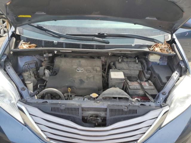 5TDYK3DC8FS571437 - 2015 TOYOTA SIENNA XLE BLUE photo 12