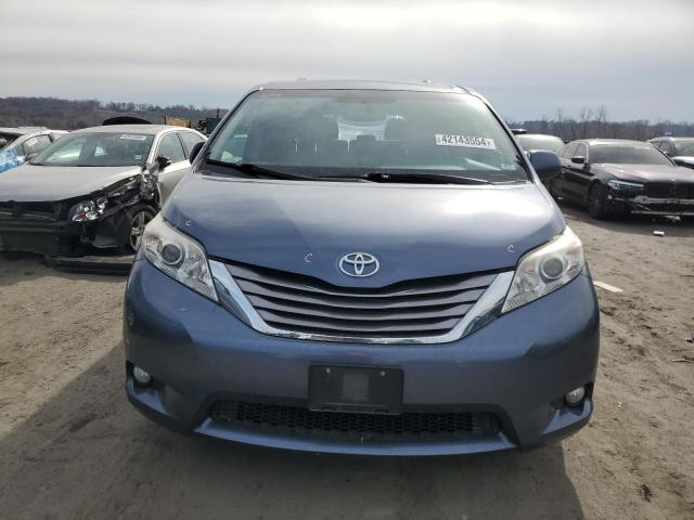 5TDYK3DC8FS571437 - 2015 TOYOTA SIENNA XLE BLUE photo 5