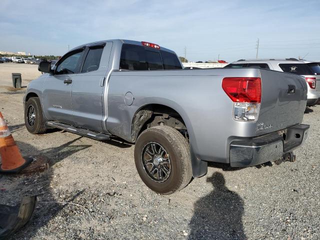 5TFRM5F15BX021719 - 2011 TOYOTA TUNDRA DOUBLE CAB SR5 GRAY photo 2