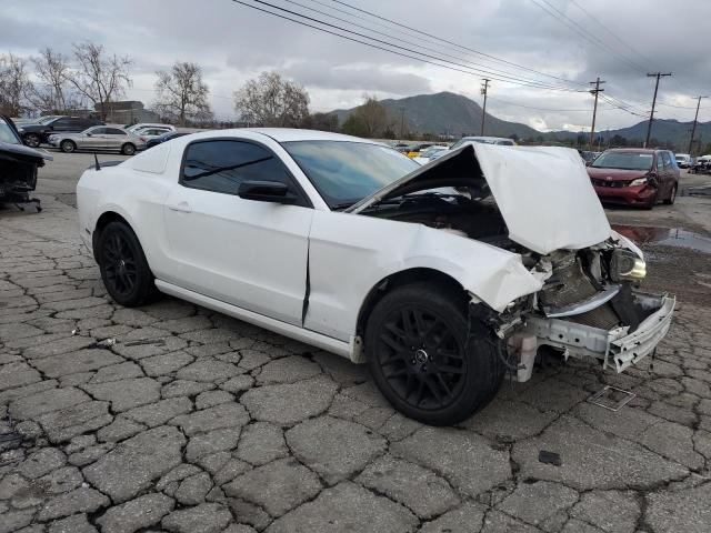 1ZVBP8AM0E5288582 - 2014 FORD MUSTANG WHITE photo 4