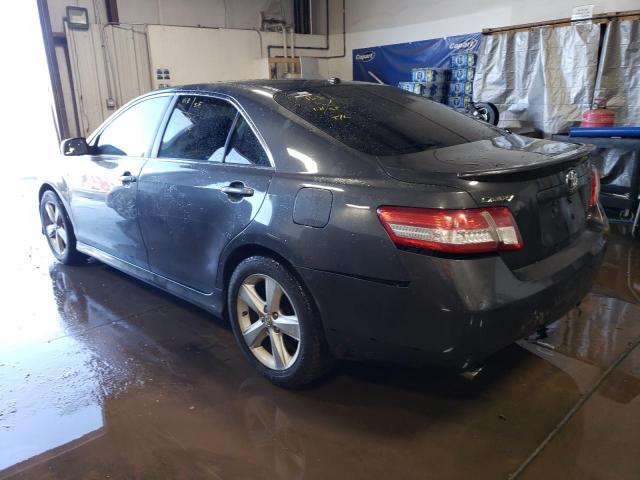 4T1BF3EK3BU132129 - 2011 TOYOTA CAMRY BASE GRAY photo 2