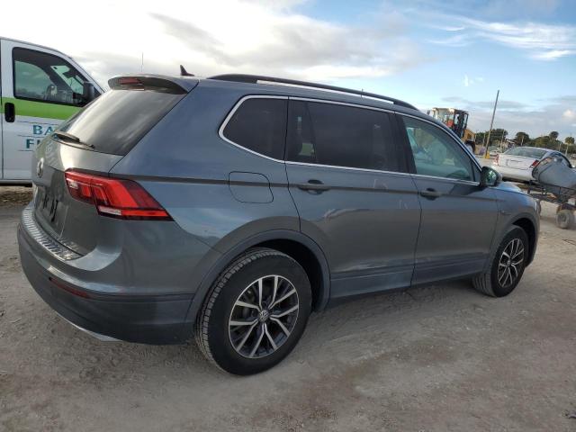 3VV3B7AX7KM144612 - 2019 VOLKSWAGEN TIGUAN SE GRAY photo 3