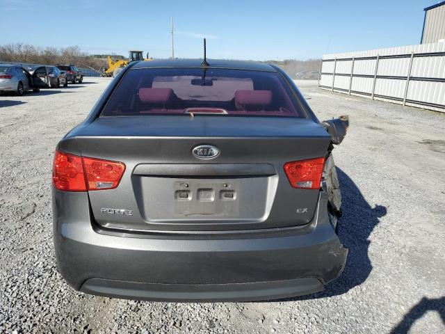 KNAFU4A28D5734848 - 2013 KIA FORTE EX GRAY photo 6