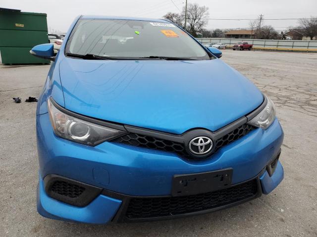 JTNKARJE8JJ562403 - 2018 TOYOTA COROLLA IM BLUE photo 5