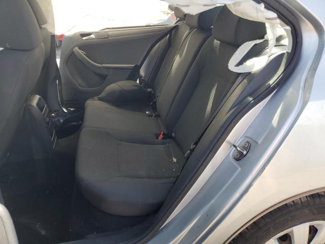 3VW2K7AJXFM301641 - 2015 VOLKSWAGEN JETTA BASE SILVER photo 10