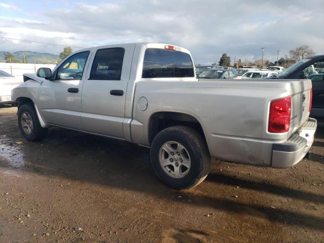 1D7HE48K77S103230 - 2007 DODGE DAKOTA QUAD SLT SILVER photo 2