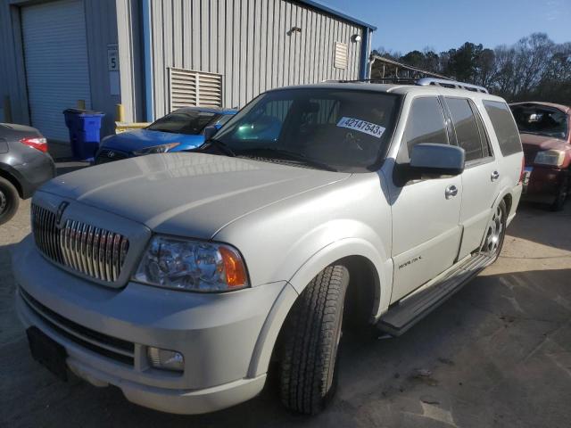 5LMFU27526LJ10978 - 2006 LINCOLN NAVIGATOR WHITE photo 1