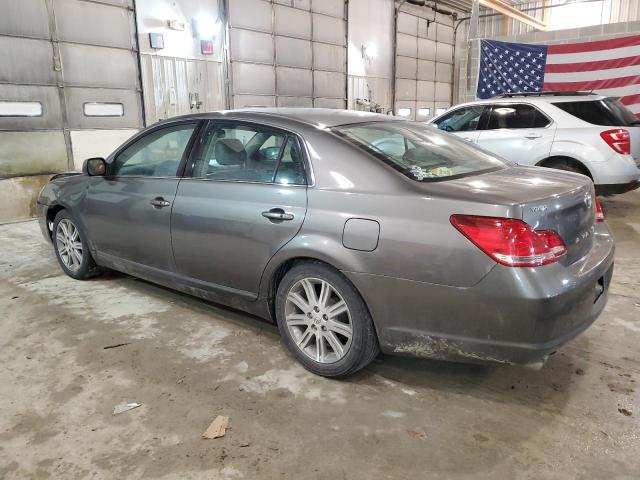 4T1BK36B45U060064 - 2005 TOYOTA AVALON XL GRAY photo 2