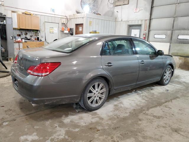 4T1BK36B45U060064 - 2005 TOYOTA AVALON XL GRAY photo 3