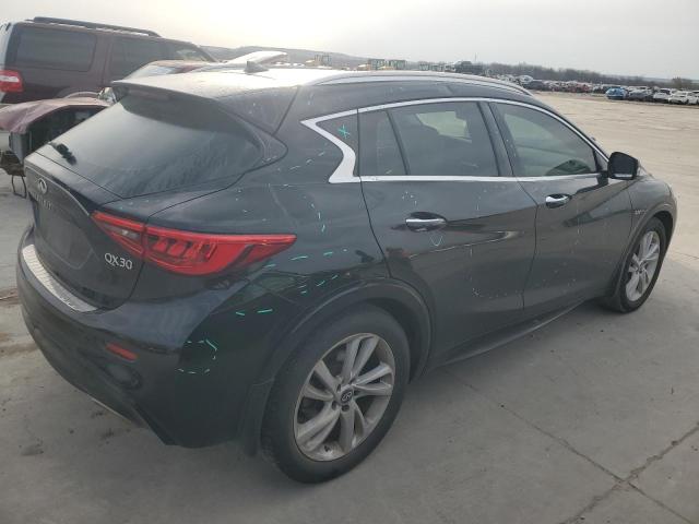 SJKCH5CP0JA005476 - 2018 INFINITI QX30 PURE BLACK photo 3