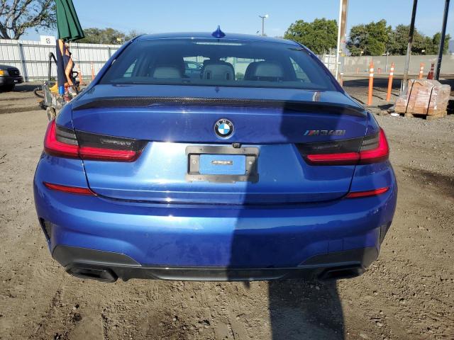 3MW5U7J04M8B66953 - 2021 BMW M340I BLUE photo 6