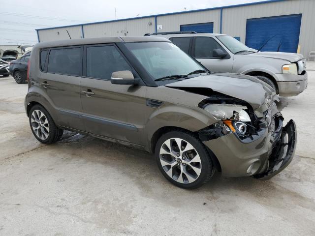 KNDJT2A6XD7502618 - 2013 KIA SOUL + GREEN photo 4