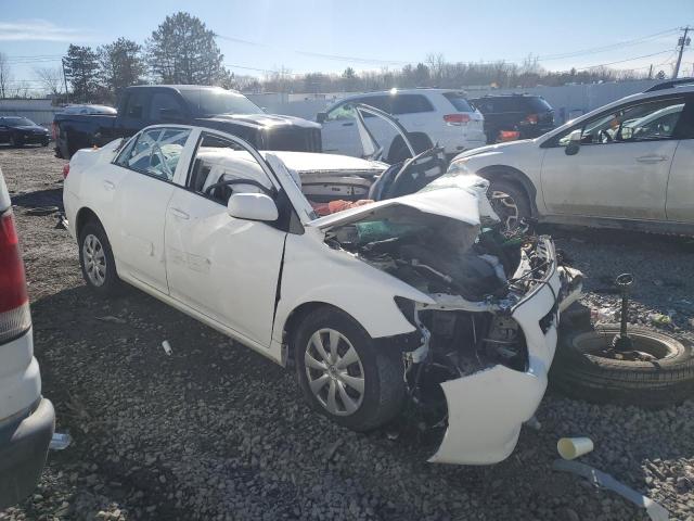 1NXBU4EE4AZ282335 - 2010 TOYOTA COROLLA BASE WHITE photo 4