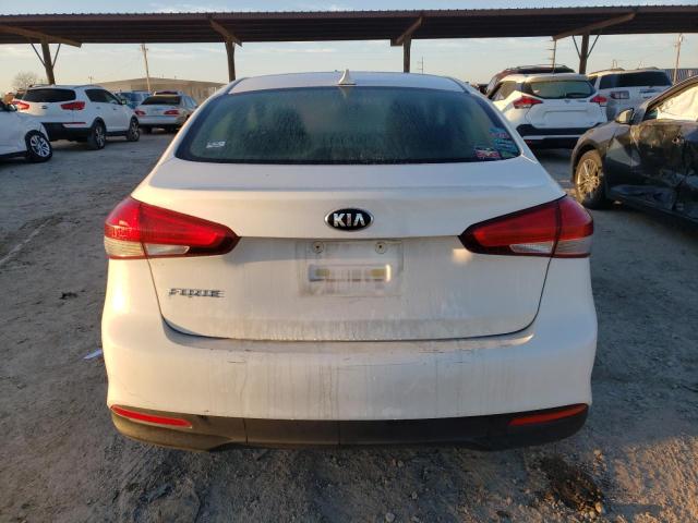 3KPFK4A79HE044377 - 2017 KIA FORTE LX WHITE photo 6