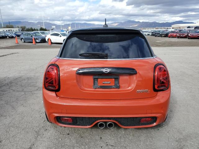 WMWXU9C06L2M00766 - 2020 MINI COOPER S ORANGE photo 6