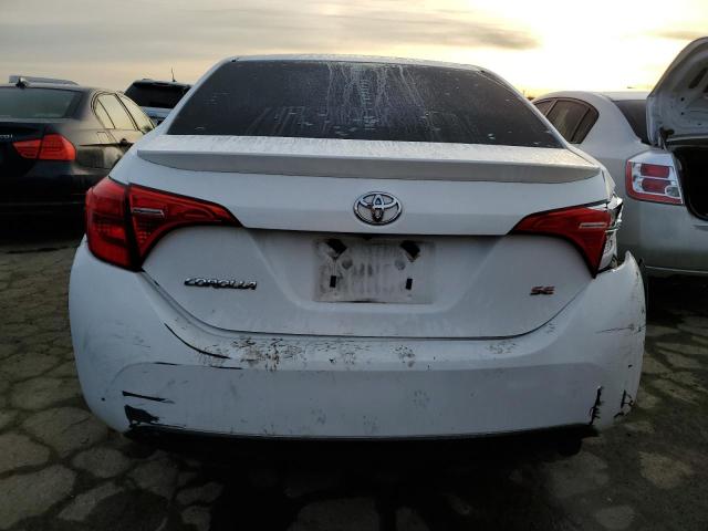 5YFBURHE6HP659865 - 2017 TOYOTA COROLLA L WHITE photo 6