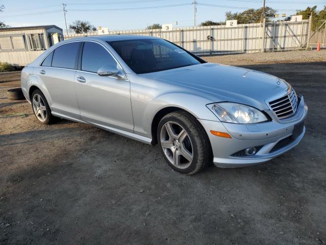 WDDNG71X08A164589 - 2008 MERCEDES-BENZ S 550 SILVER photo 4