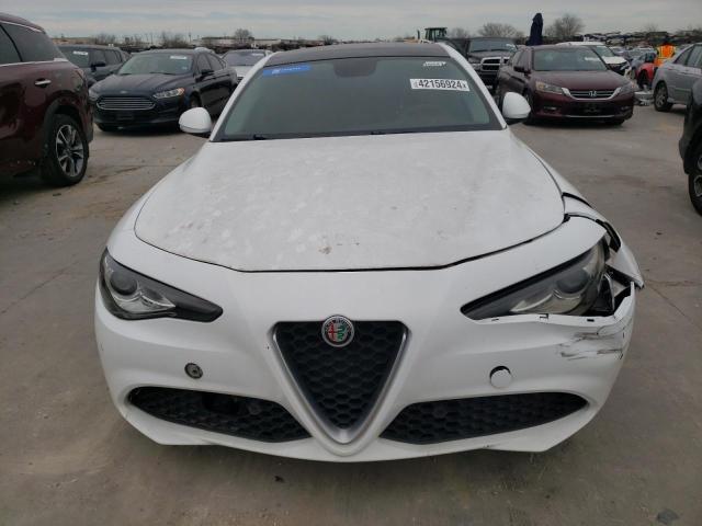 ZARFAEDN6H7548829 - 2017 ALFA ROMEO GIULIA Q4 WHITE photo 5