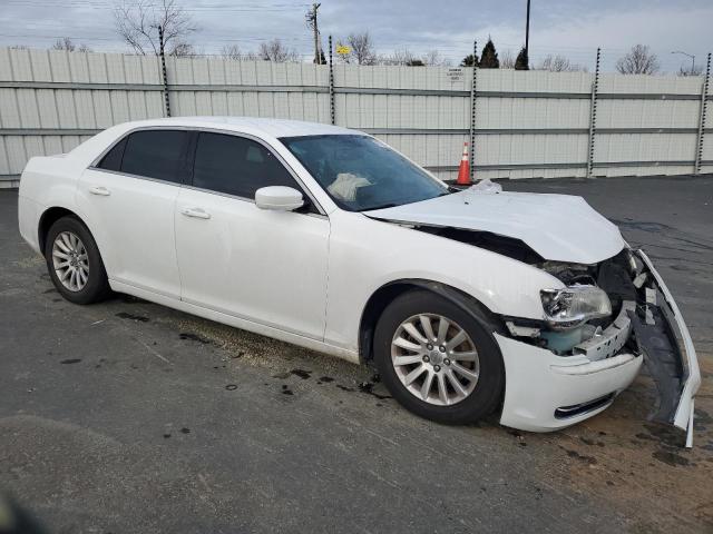 2C3CCAAG0EH263053 - 2014 CHRYSLER 300 WHITE photo 4