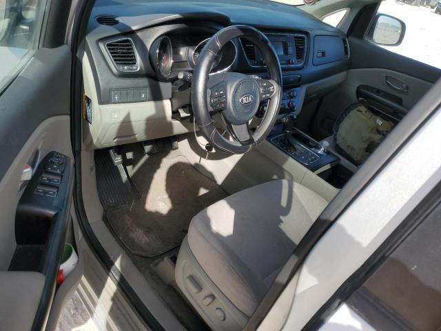 KNDMB5C11G6174244 - 2016 KIA SEDONA LX SILVER photo 8