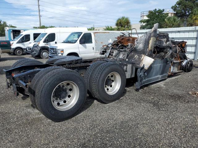 3AKJGLD58FSFK3961 - 2015 FREIGHTLINER CASCADIA 1 GRAY photo 4