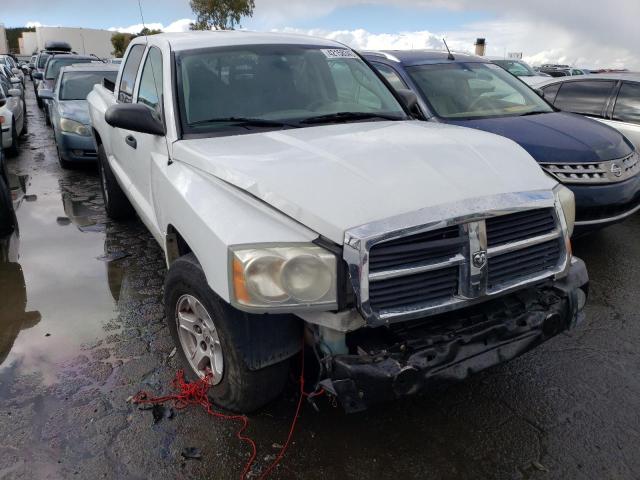 1D7HW48P57S151513 - 2007 DODGE DAKOTA QUAD SLT أبيض صورة 4