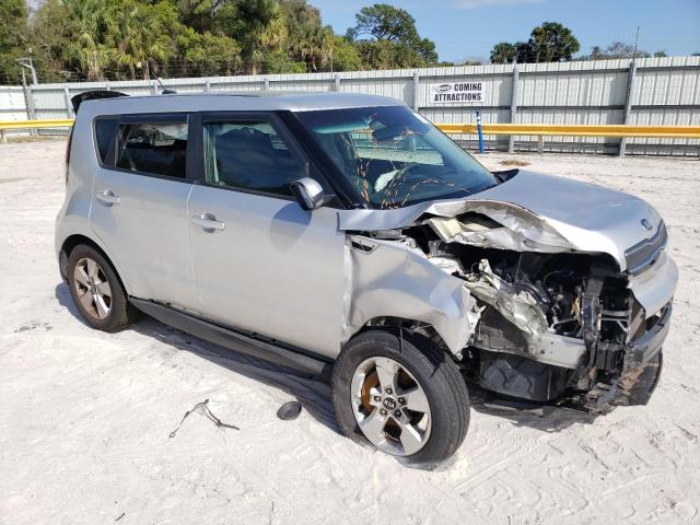 KNDJN2A20K7667856 - 2019 KIA SOUL SILVER photo 4