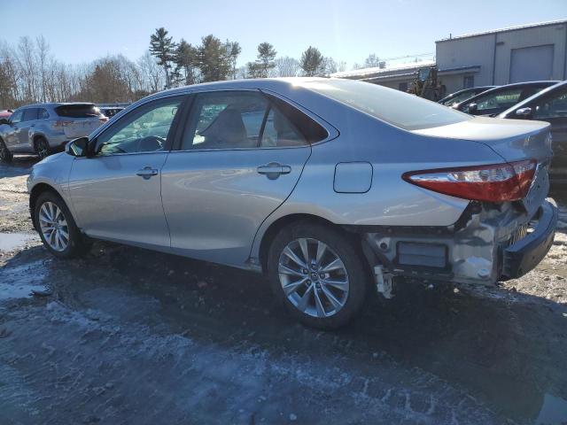 4T4BF1FK2FR503750 - 2015 TOYOTA CAMRY LE SILVER photo 2