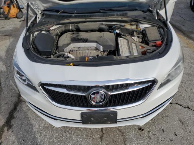 1G4ZP5SZ5JU136206 - 2018 BUICK LACROSSE ESSENCE WHITE photo 11
