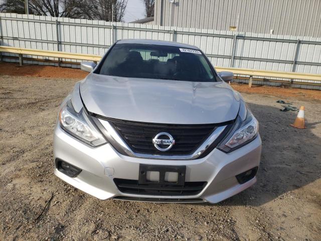 1N4AL3AP8HC200911 - 2017 NISSAN ALTIMA 2.5 SILVER photo 5