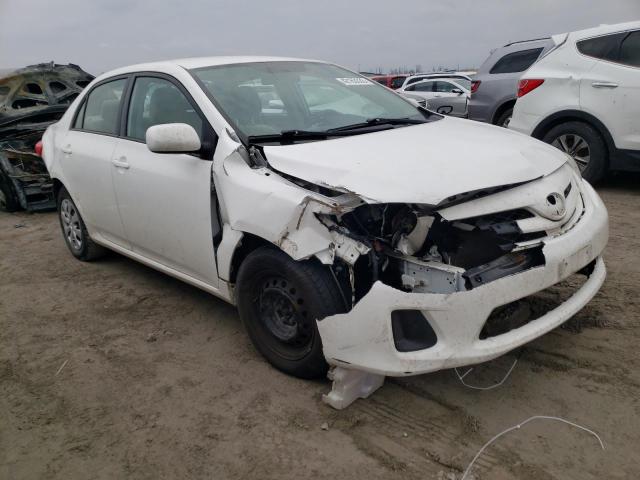 2T1BU4EEXBC683617 - 2011 TOYOTA COROLLA BASE WHITE photo 4