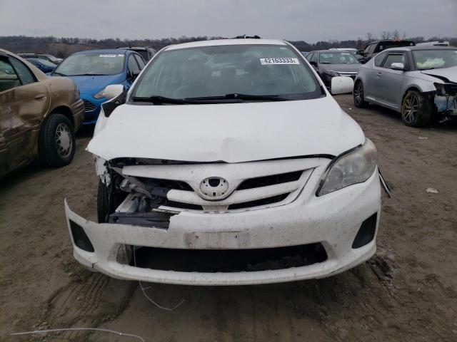 2T1BU4EEXBC683617 - 2011 TOYOTA COROLLA BASE WHITE photo 5