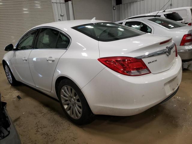 W04GS5EC7B1136108 - 2011 BUICK REGAL CXL WHITE photo 2