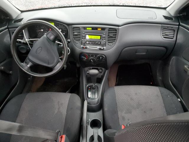 KNADE123766061039 - 2006 KIA RIO RED photo 8