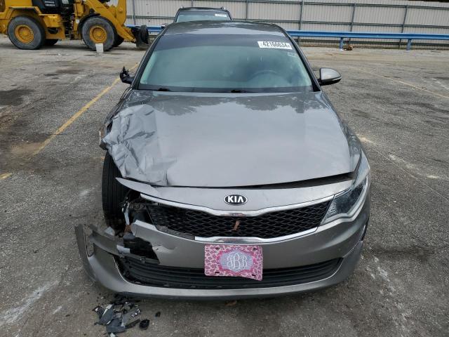 5XXGT4L10JG237587 - 2018 KIA OPTIMA LX GRAY photo 5