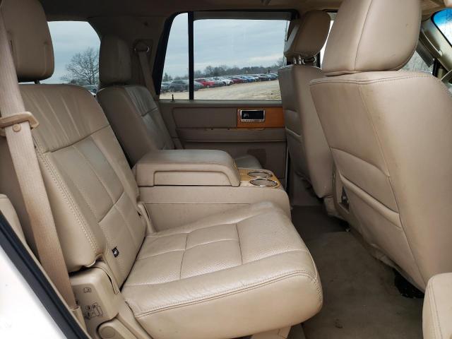 5LMFU27568LJ03194 - 2008 LINCOLN NAVIGATOR თეთრი ფოტო 11