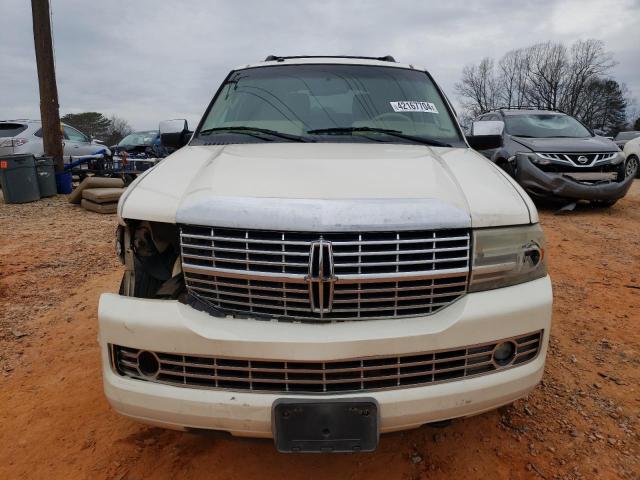 5LMFU27568LJ03194 - 2008 LINCOLN NAVIGATOR თეთრი ფოტო 5
