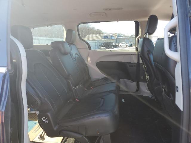 2C4RC1BGXHR655055 - 2017 CHRYSLER PACIFICA TOURING L BLUE photo 11