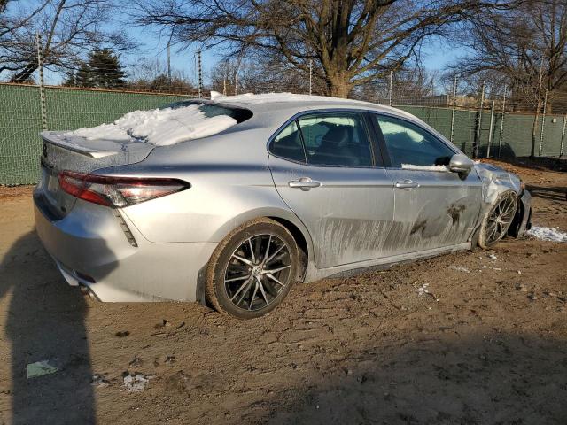 4T1G11AK8PU176049 - 2023 TOYOTA CAMRY SE NIGHT SHADE SILVER photo 3