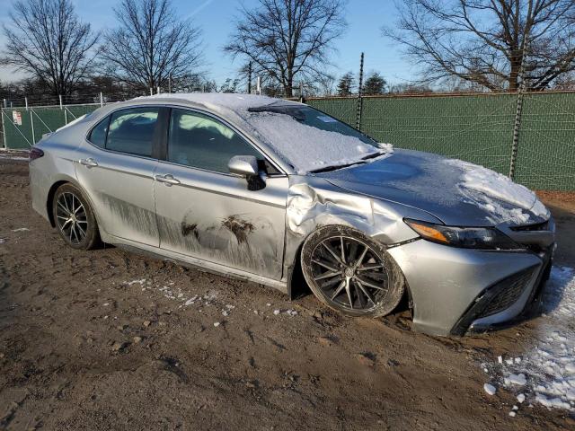 4T1G11AK8PU176049 - 2023 TOYOTA CAMRY SE NIGHT SHADE SILVER photo 4