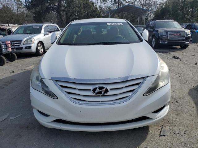 5NPEB4AC6BH060385 - 2011 HYUNDAI SONATA GLS WHITE photo 5