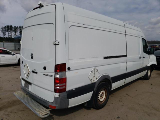 WD3PE8CBXC5701271 - 2012 MERCEDES-BENZ SPRINTER 2500 WHITE photo 2