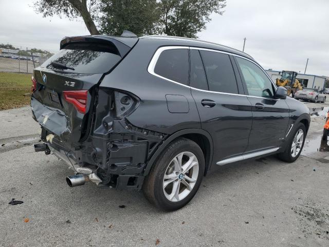 5UXTR9C50JLC81880 - 2018 BMW X3 XDRIVE30I Чорний фото 3