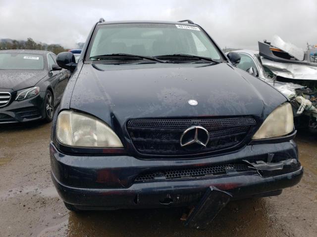 4JGAB54E0YA181944 - 2000 MERCEDES-BENZ ML 320 BLUE photo 5