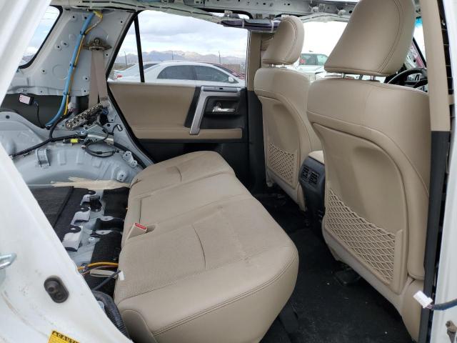 JTEBU5JR9J5570862 - 2018 TOYOTA 4RUNNER SR5/SR5 PREMIUM 白色 照片 11